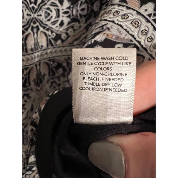 CJ Banks Womens 3X Sleeveless Tank Top Paisley Pattern Black Cream Polyester - Picture 7 of 10